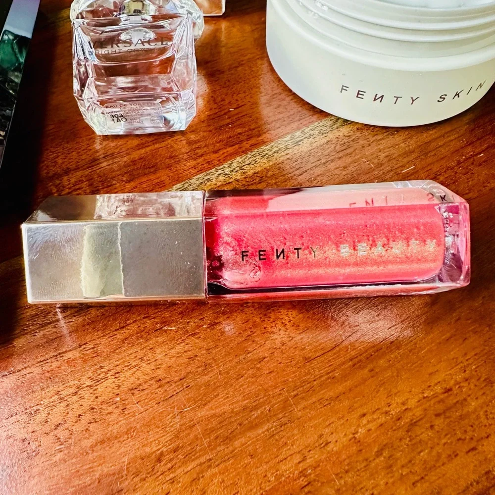 Fenty Beauty Bundle & Versace Crystal Fragrance Set - Picture 12 of 14
